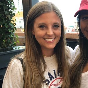 Meet your Posher, Leigh